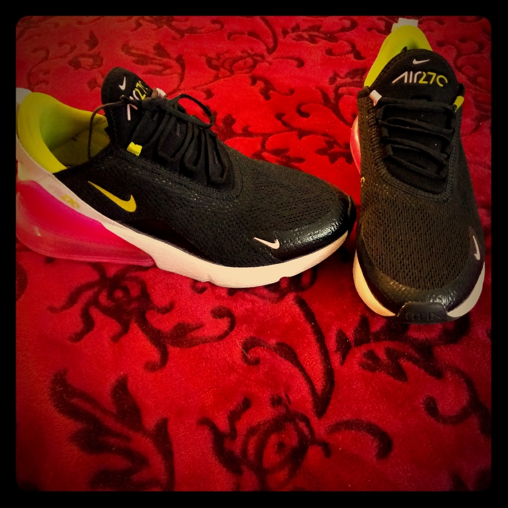 Nike Air Max 270